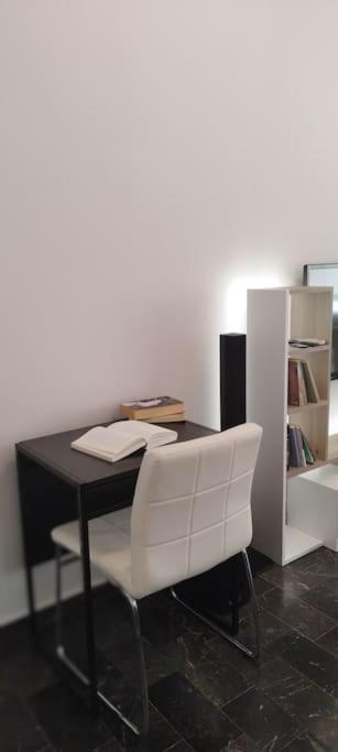 Athens Paradise Apartament 50 Sqm Near To Metro #2 외부 사진